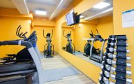 Fitness-Hall Avrora